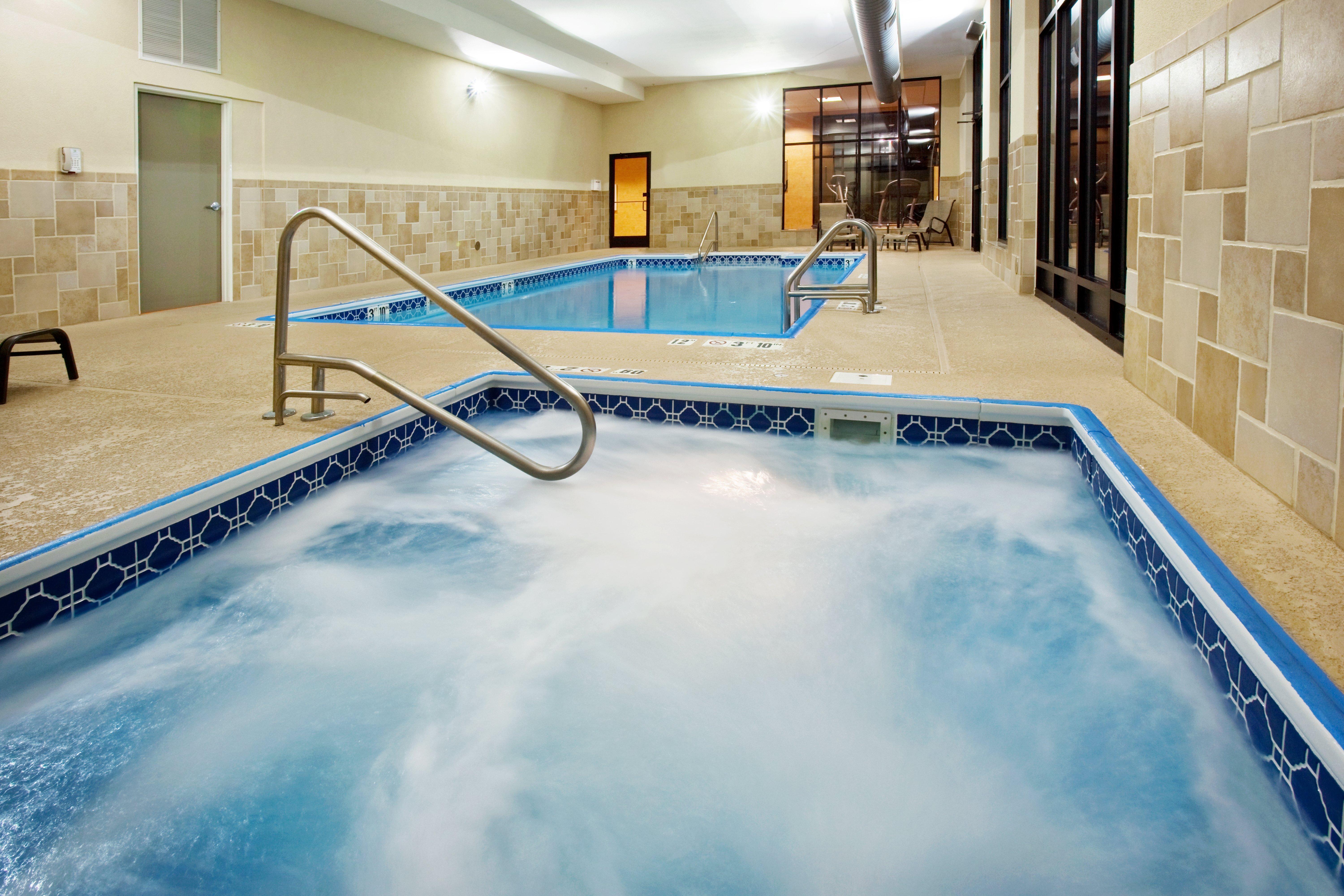 Holiday Inn Quincy By Ihg Exterior foto