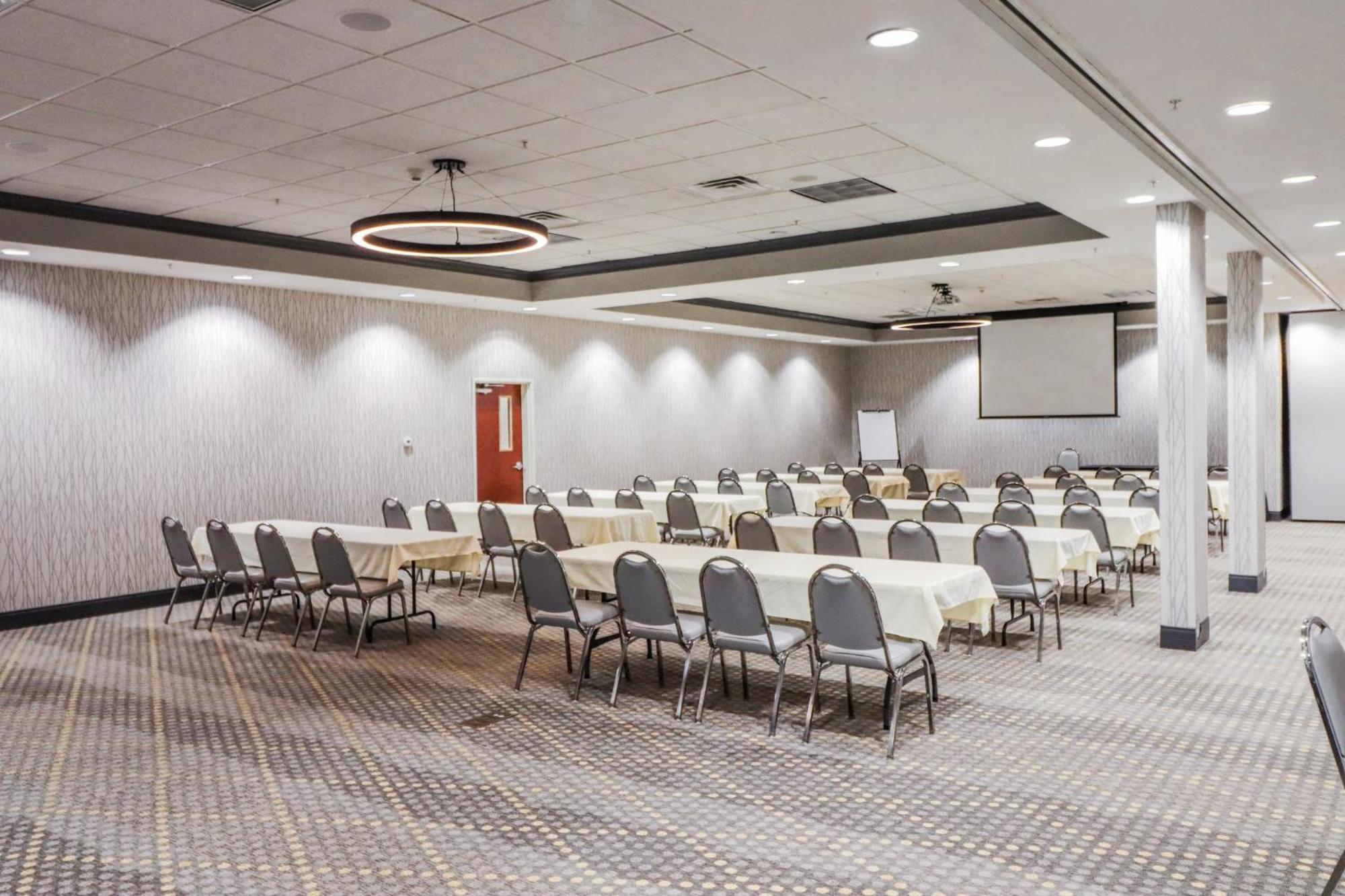 Holiday Inn Quincy By Ihg Exterior foto