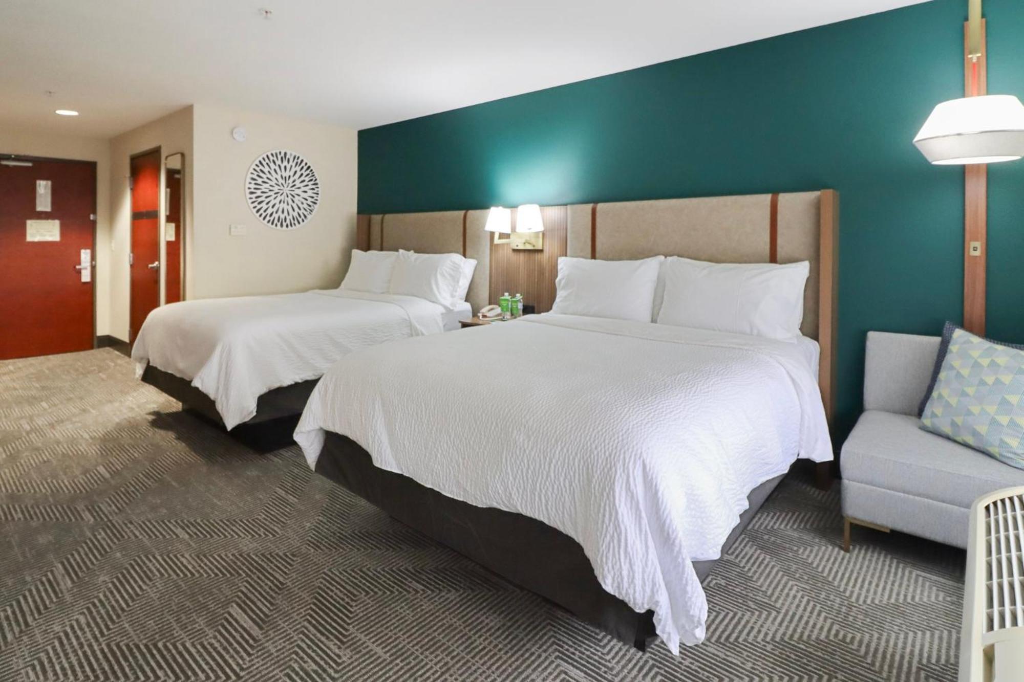 Holiday Inn Quincy By Ihg Exterior foto