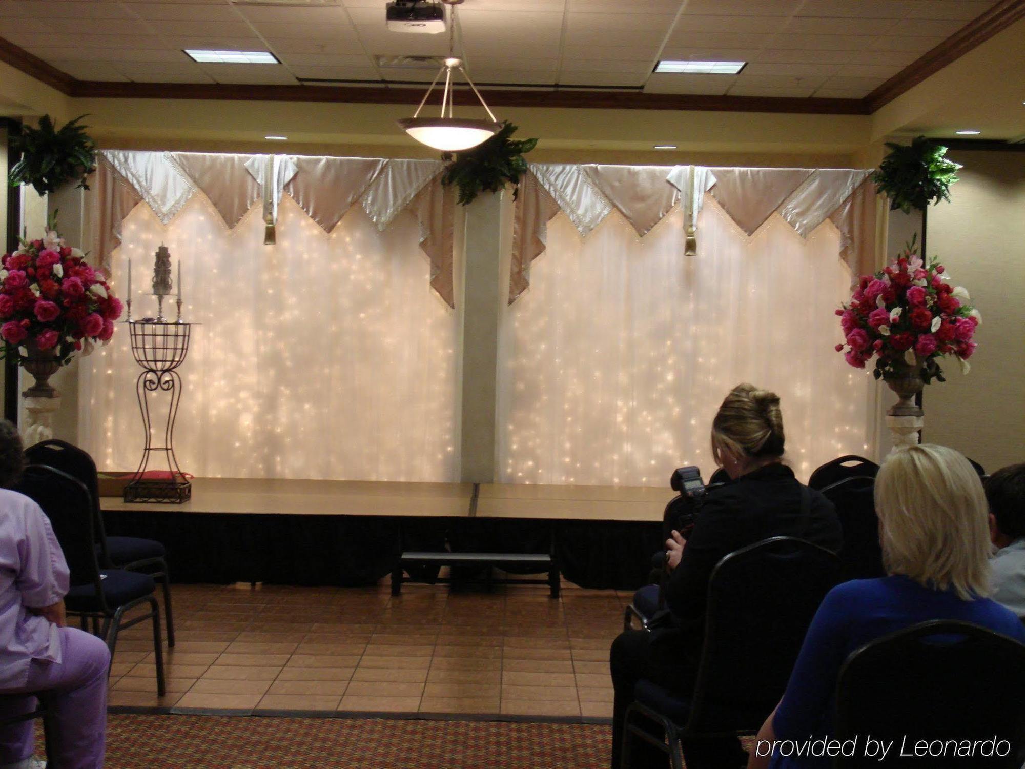 Holiday Inn Quincy By Ihg Einrichtungen foto